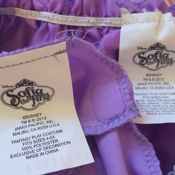 Sofia the First 2-Piece Costume - Picture 6 of 6